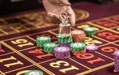 CoinSpinFever casino presented on mobile device in Pakistan with slots and live games